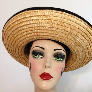 Woman's Vintage Straw Summer Hat  NEW